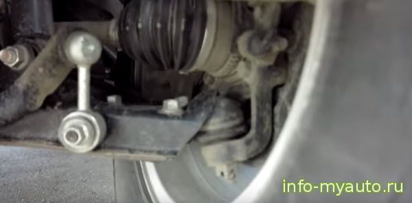 Mitsubishi L200 нижняя шаровая